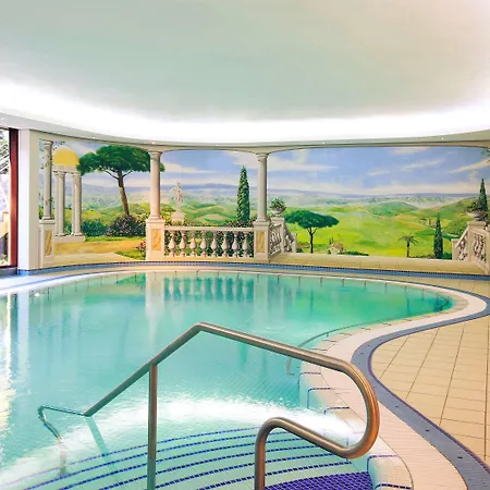 Mercure Plaza Hotel