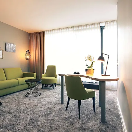 Hotel Mercure Plaza 4*
