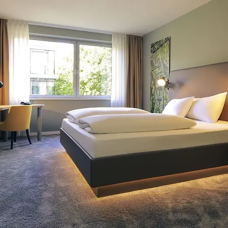 Mercure Plaza Hotel 4*